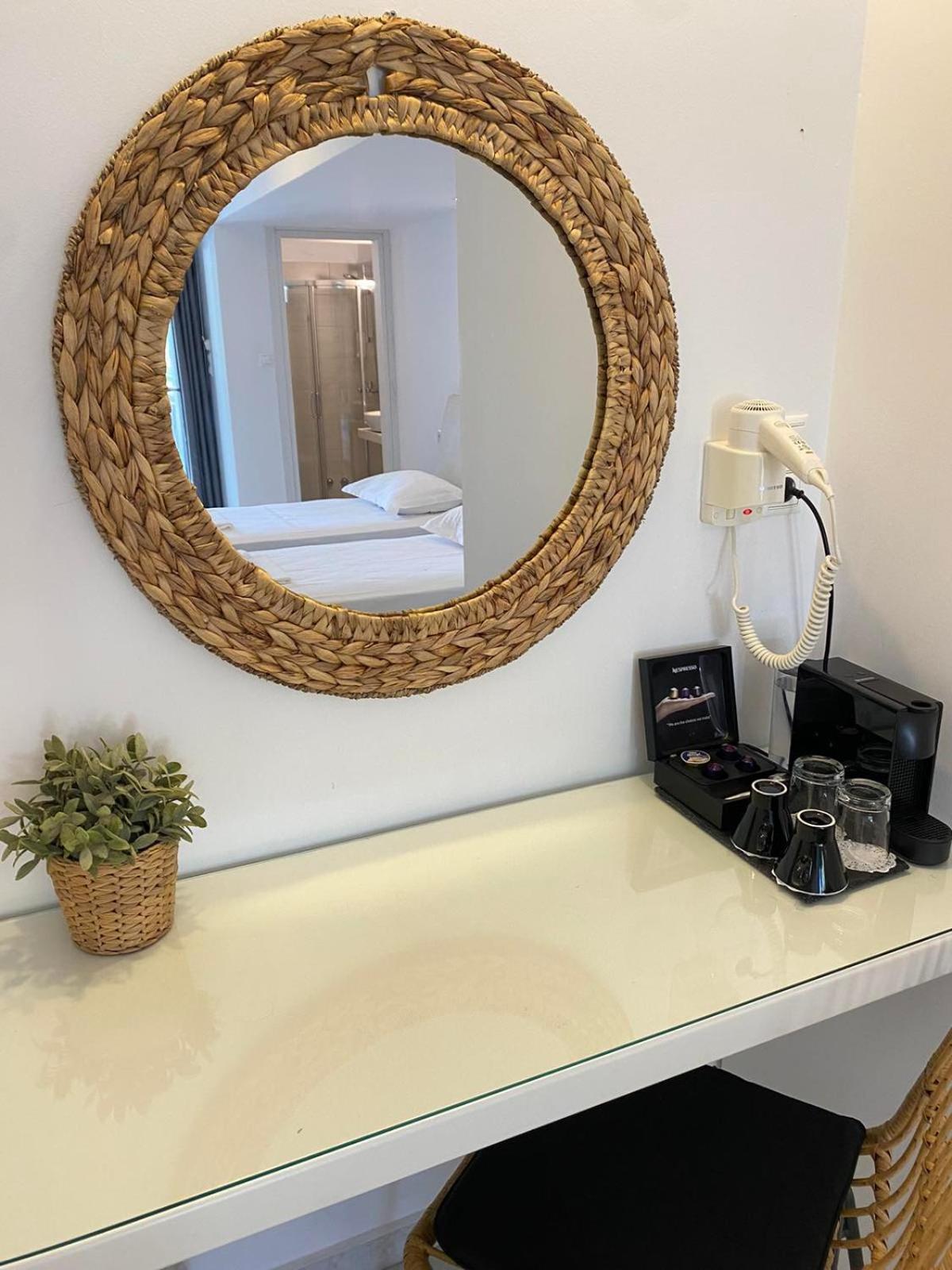 Perivoli Rooms ปาริเกีย ห้อง รูปภาพ