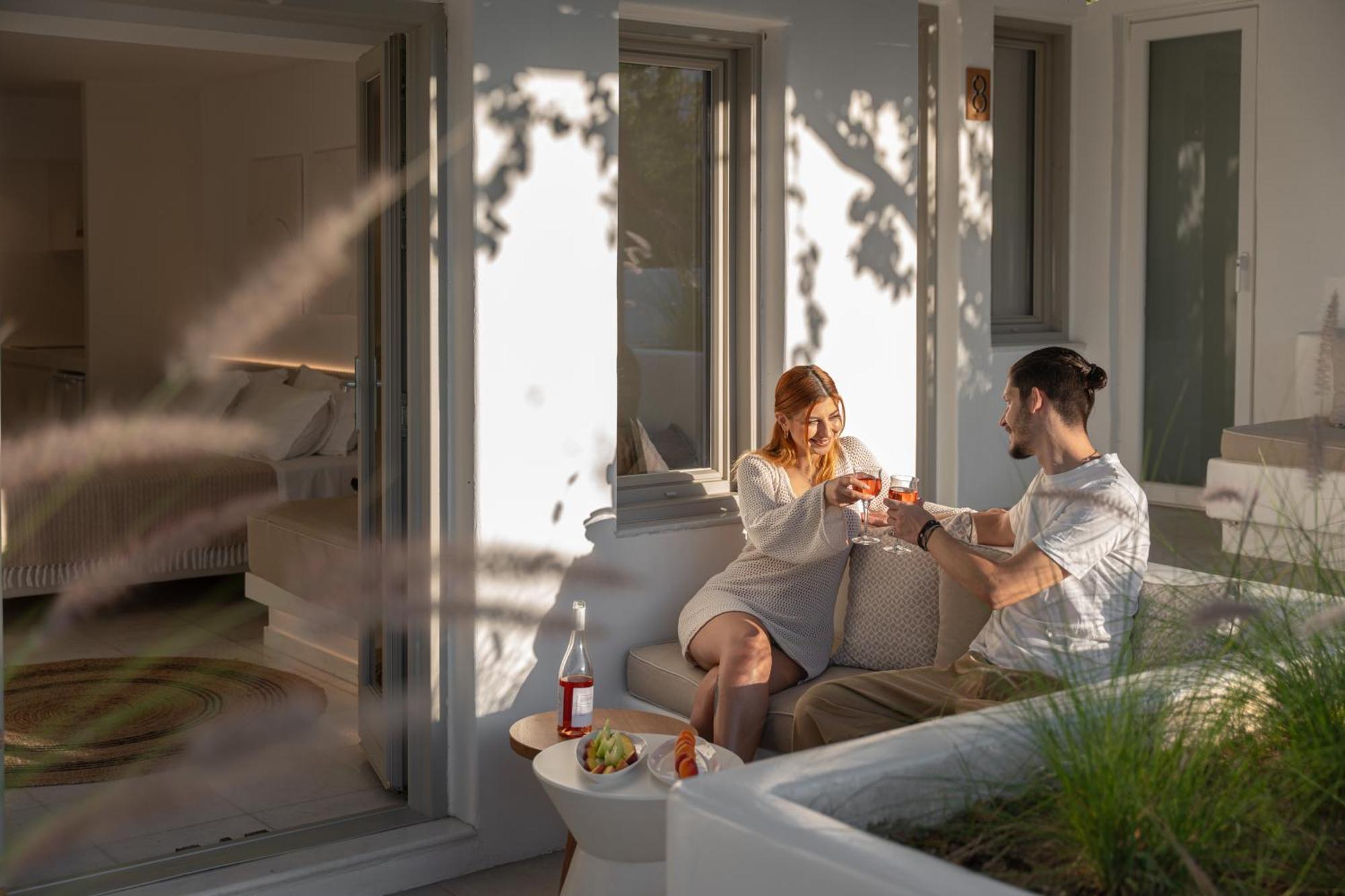 Perivoli Rooms ปาริเกีย ภายนอก รูปภาพ